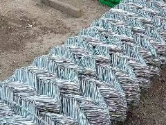 二.防护网系列：PVC涂塑铁丝，包塑丝